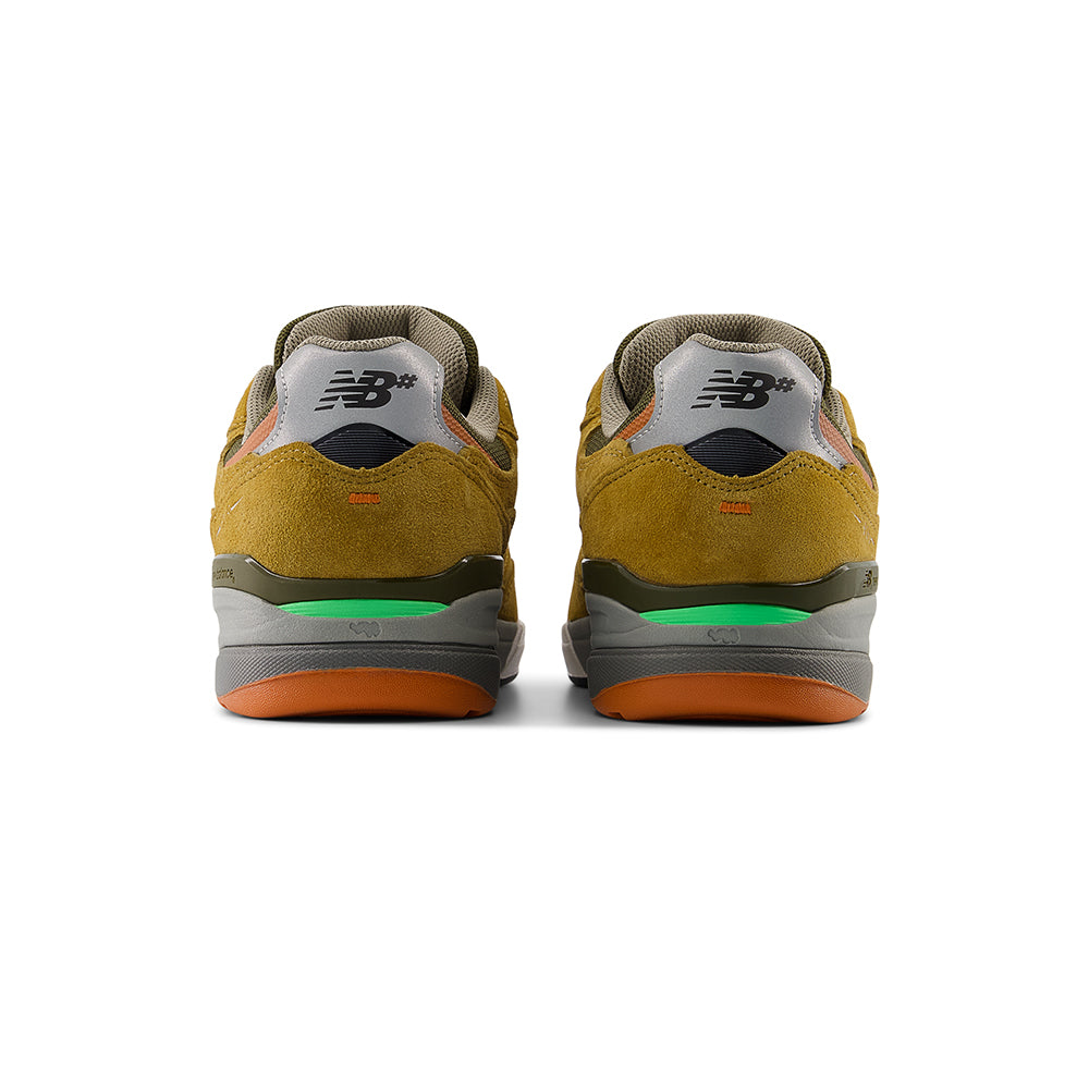 NB Numeric Andrew Reynolds 933 Camel Dark Brown