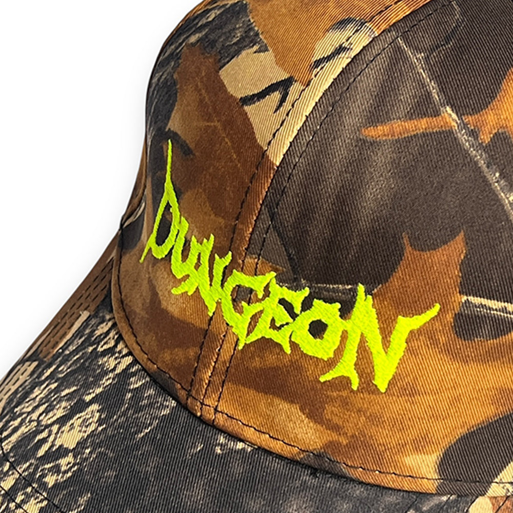 Dungeon Realtree cap brown detail