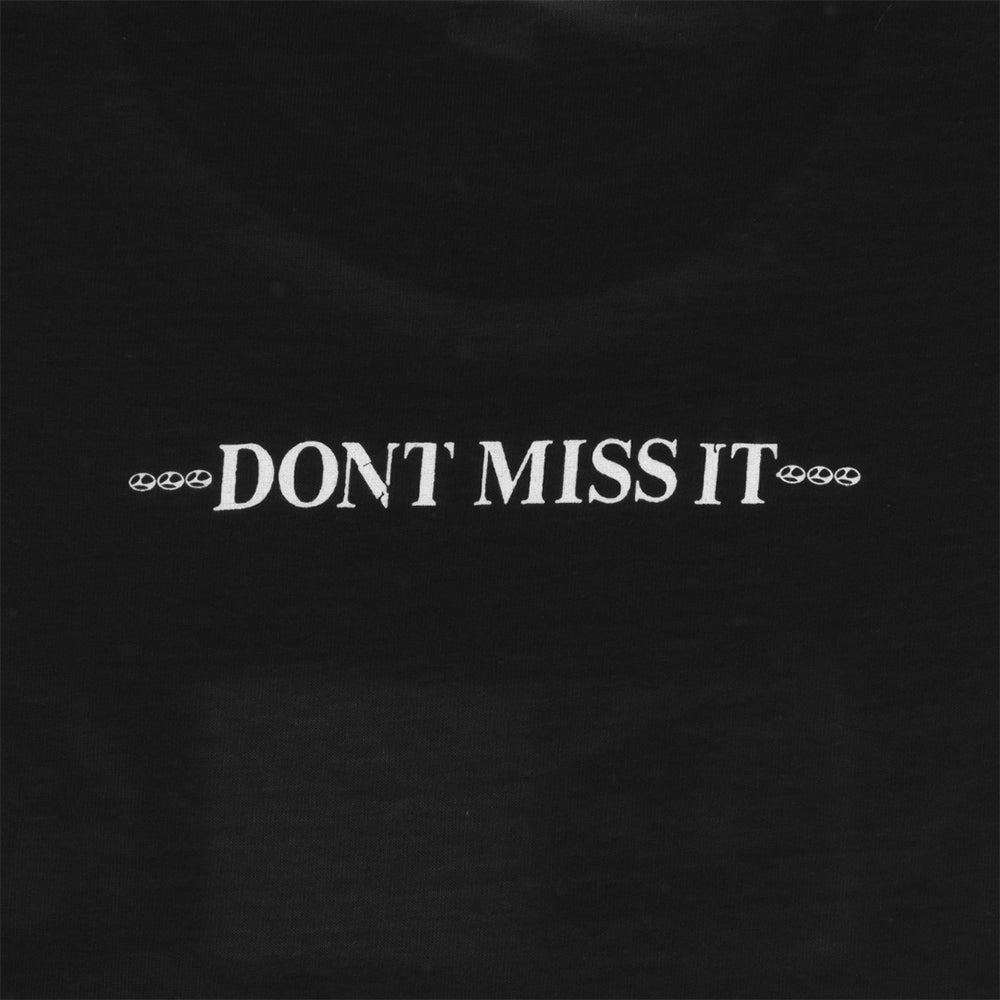 Limosine Skateboards Don't Miss It T-shirt detail