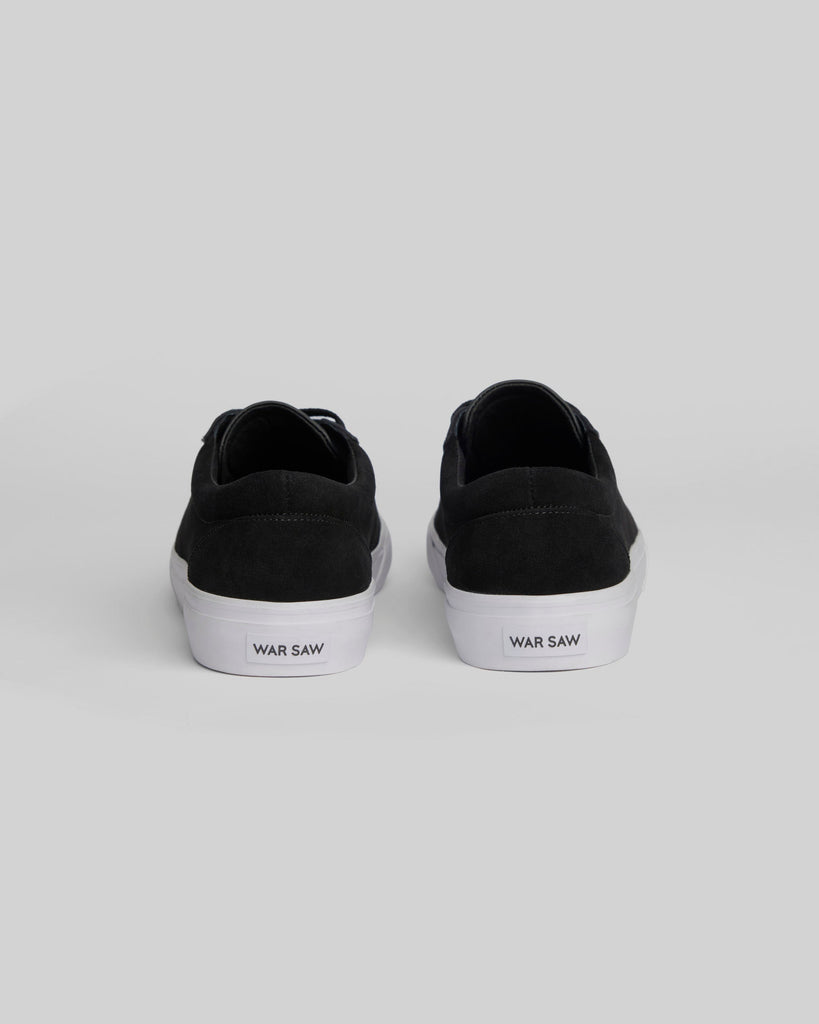 War Saw Chapter Black / White