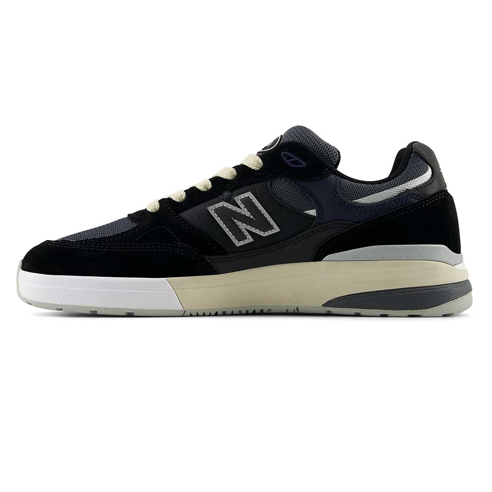 NB Numeric Andrew Reynolds 933 Black With Eclipse